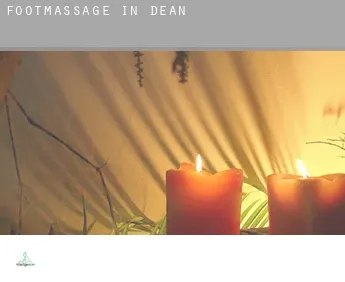 Foot massage in  Dean